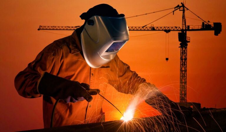 Read more about the article What Should You Consider When Deciding to Repair vs. Replace in Welding?